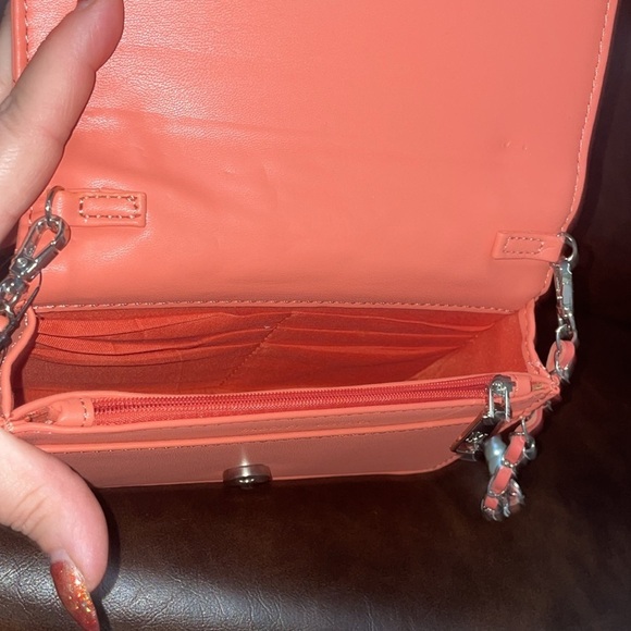 Badgley Mischka Coral - Picture 9 of 10